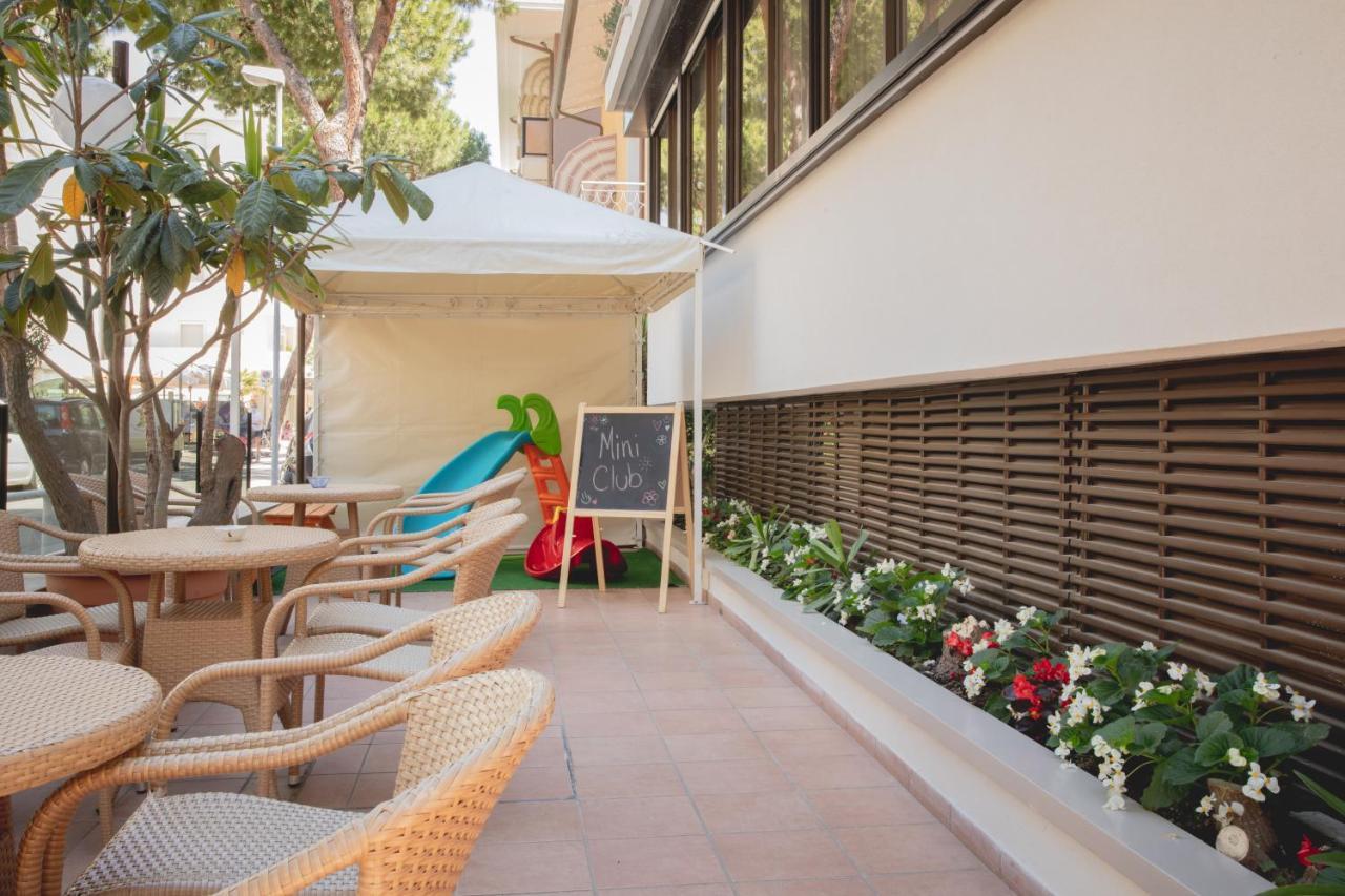 Hotel Cavalli Cattolica Eksteriør bilde