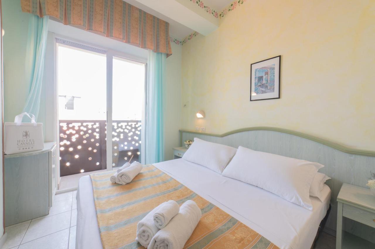 Hotel Cavalli Cattolica Eksteriør bilde
