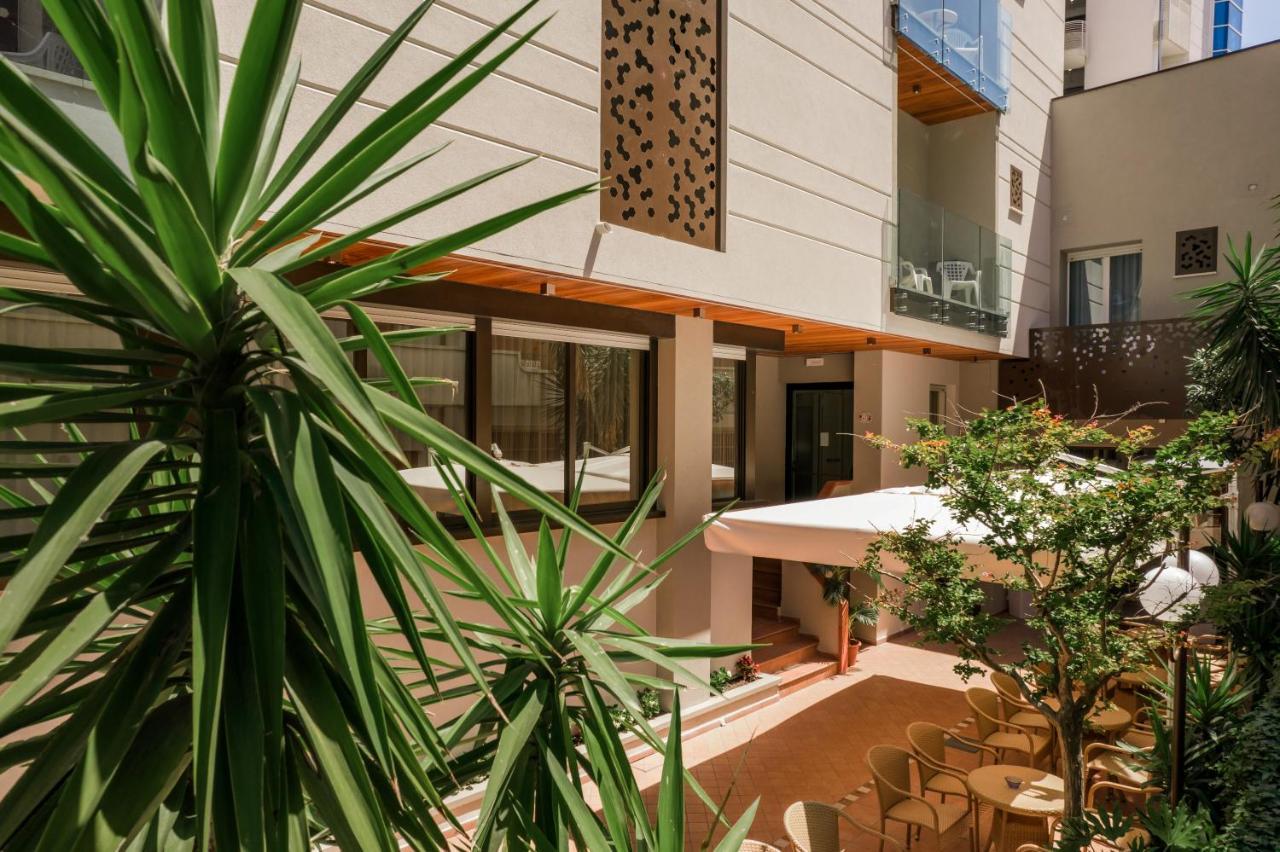 Hotel Cavalli Cattolica Eksteriør bilde