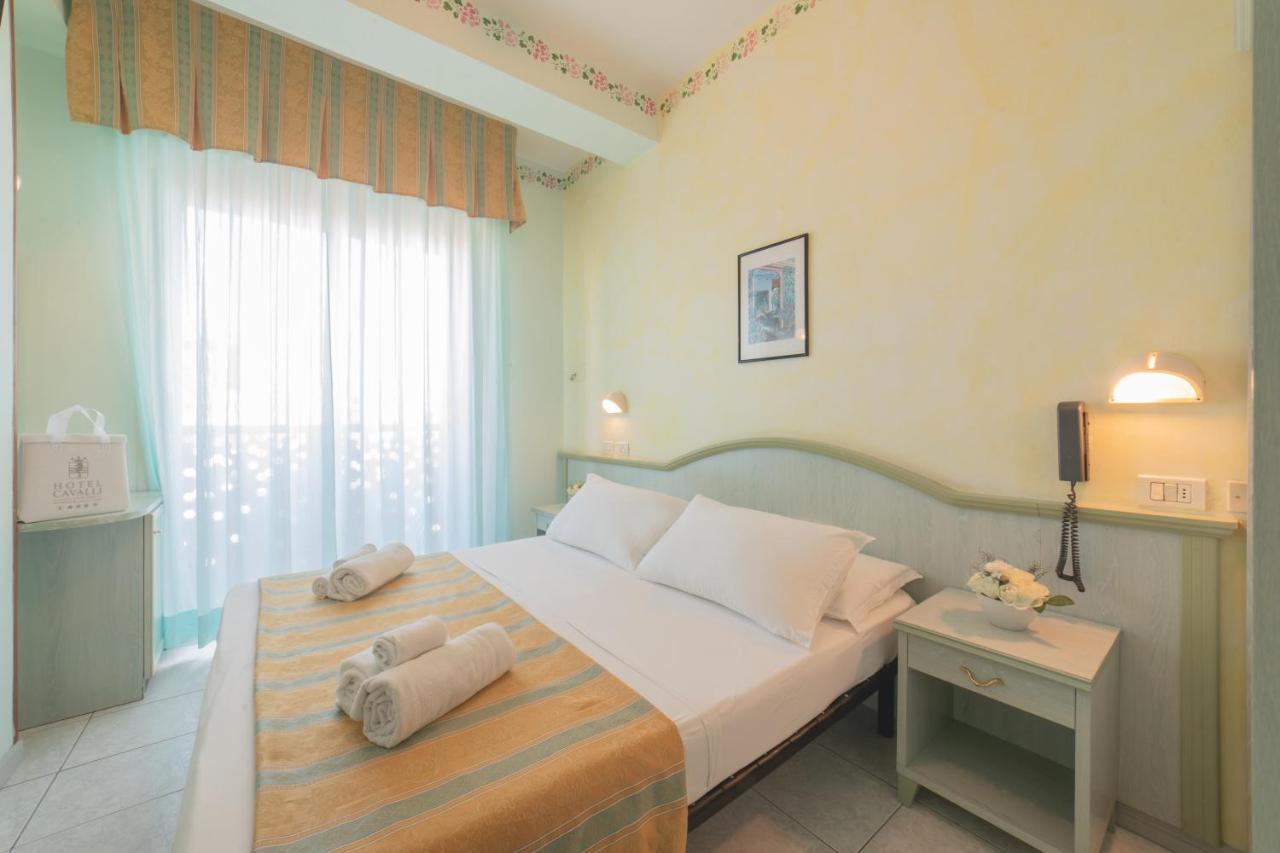 Hotel Cavalli Cattolica Eksteriør bilde